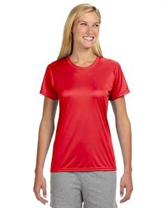 A4 NW3201 - Remera de cuello redondo de alto rendimiento para mujeres Scarlet