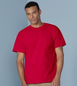 Gildan G5300 - Remera HeavyCotton con bolsillo para adulto Granate